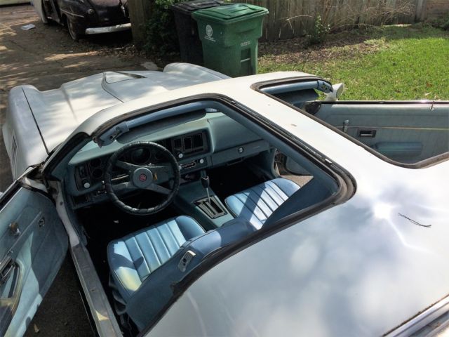 1979 White Chevrolet Camaro Coupe