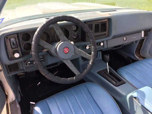 1979 White Chevrolet Camaro Coupe