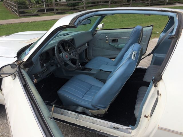 1979 White Chevrolet Camaro Coupe