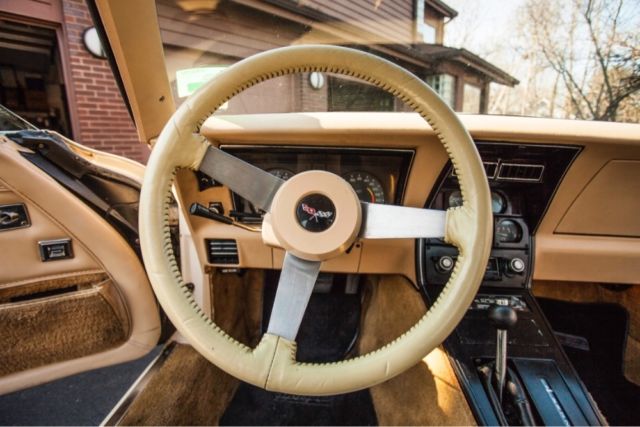 1979 Cream Chevrolet Corvette Coupe