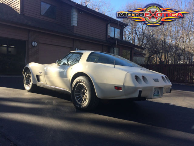 1979 Cream Chevrolet Corvette Coupe