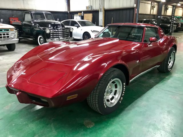 1979 Maroon Chevrolet Corvette Coupe