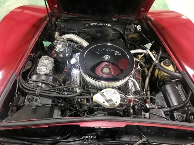 1979 Maroon Chevrolet Corvette Coupe