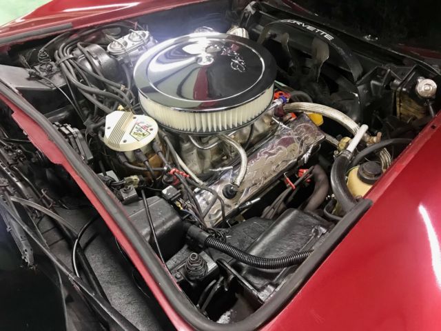 1979 Maroon Chevrolet Corvette Coupe