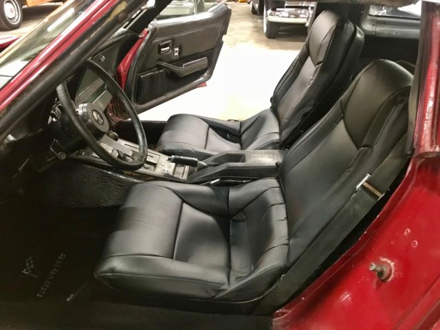 1979 Maroon Chevrolet Corvette Coupe