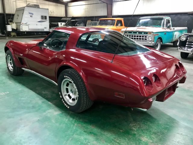 1979 Maroon Chevrolet Corvette Coupe