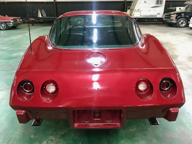 1979 Maroon Chevrolet Corvette Coupe