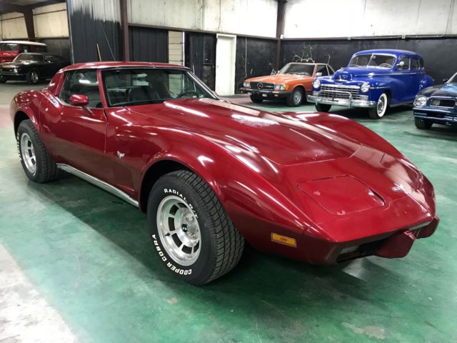 1979 Maroon Chevrolet Corvette Coupe