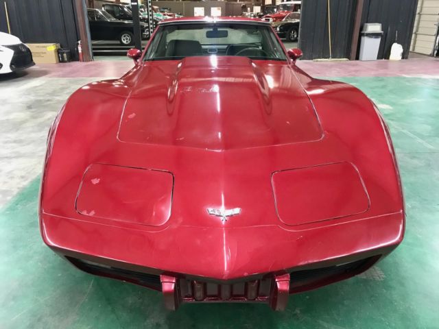 1979 Maroon Chevrolet Corvette Coupe