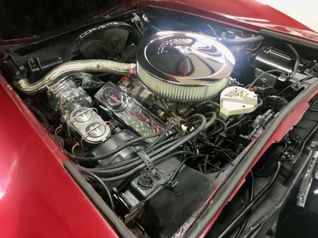 1979 Maroon Chevrolet Corvette Coupe