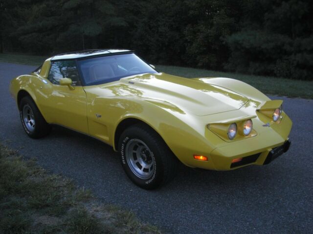 1979 Yellow Chevrolet Corvette Coupe