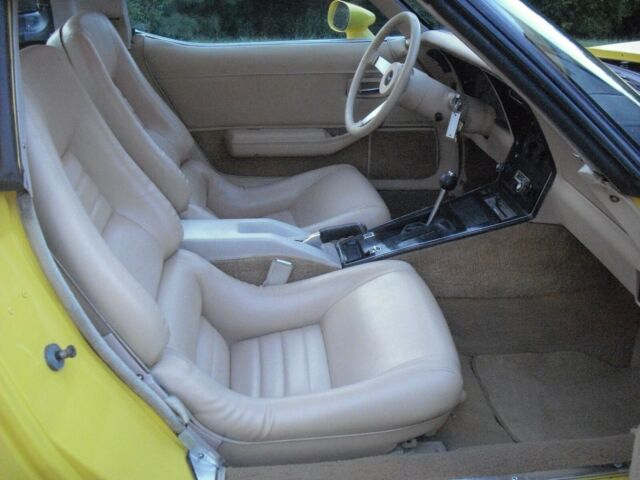 1979 Yellow Chevrolet Corvette Coupe