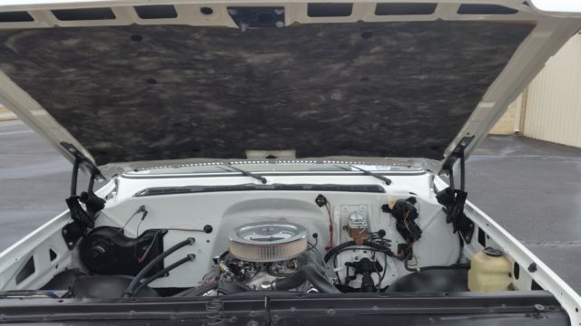 1979 White Chevrolet C-10 Crew Cab Pickup