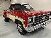 1979 Red Chevrolet Silverado 3500 --