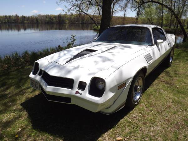 1979 White Chevrolet Camaro Coupe