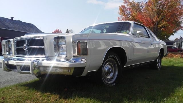 1979 White Chrysler 300 Series Sedan