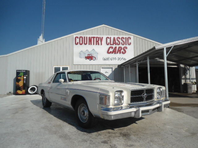 1979 White Chrysler 300 Series 2dr