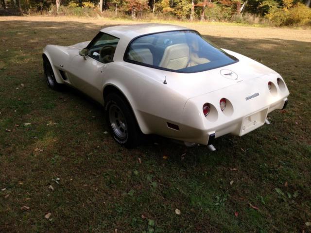 1979 beige Chevrolet Corvette Coupe