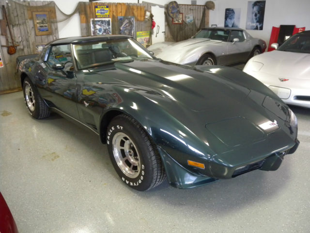 1979 green Chevrolet Corvette coupe