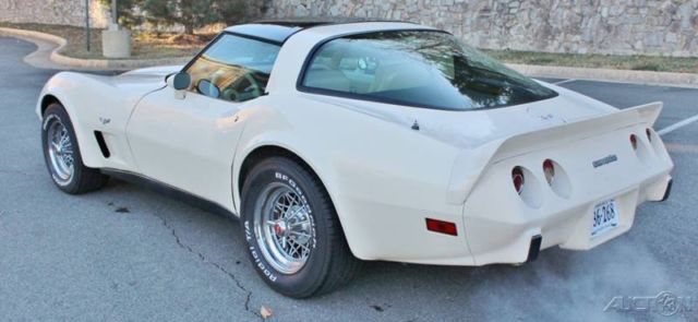 1979 Tan Chevrolet Corvette