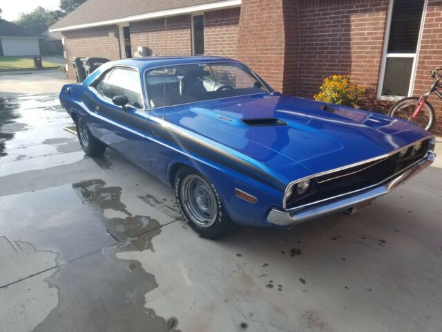 1970 Blue Dodge Challenger Coupe