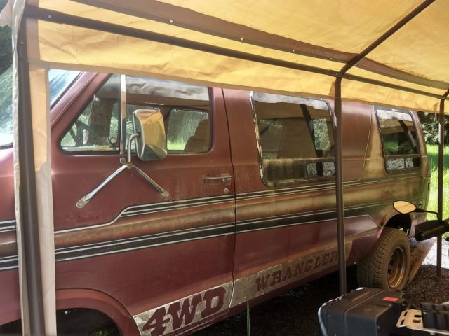 1979 Burgundy Dodge Ram Van