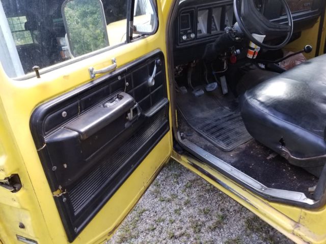 1979 Yellow Ford F-100