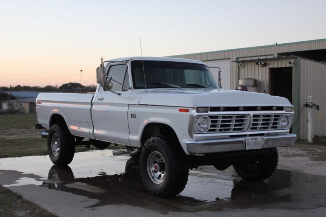 1979 White Ford F-250