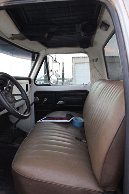 1979 White Ford F-250