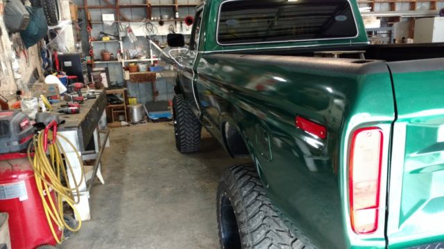 1979 Green Ford F-250 Standard Cab Pickup