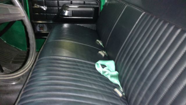 1979 Green Ford F-250 Standard Cab Pickup