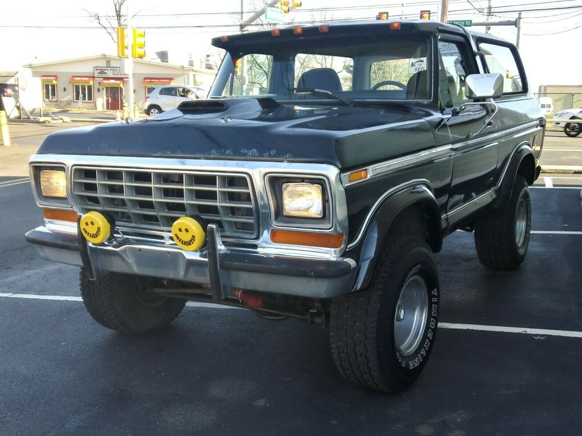 1979 Black Ford Bronco SUV