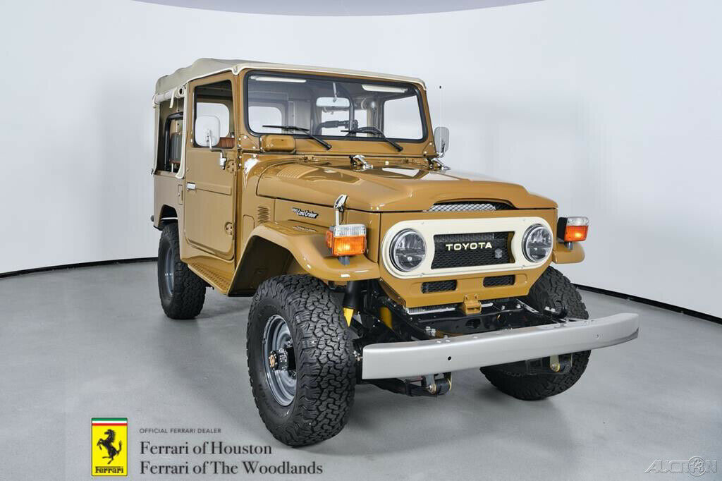 1979 Gray Toyota FJ40