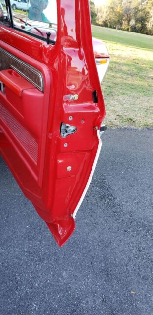 1979 Red Ford Bronco SUV