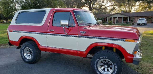 1979 Red Ford Bronco SUV