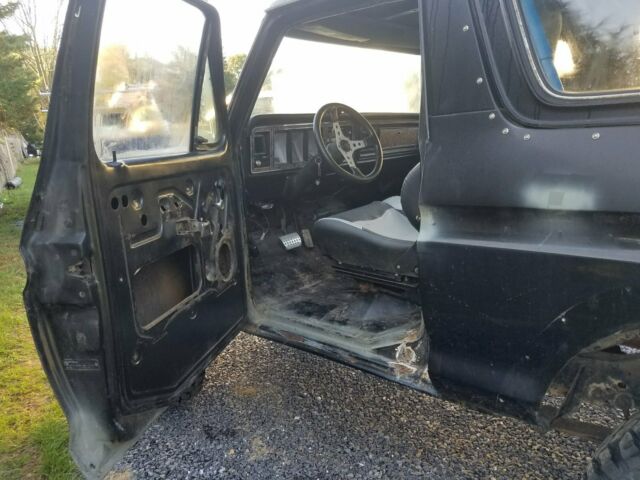 1979 Black Ford Bronco SUV