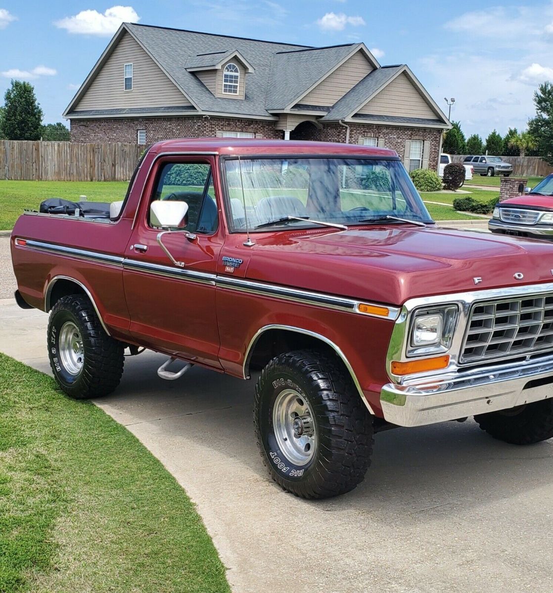 1979 Red Ford Bronco SUV