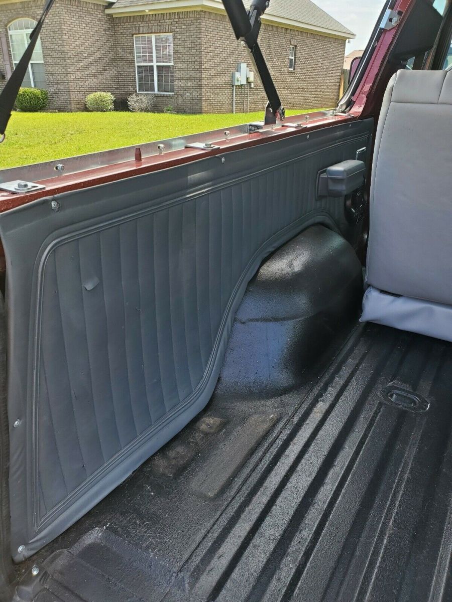 1979 Red Ford Bronco SUV
