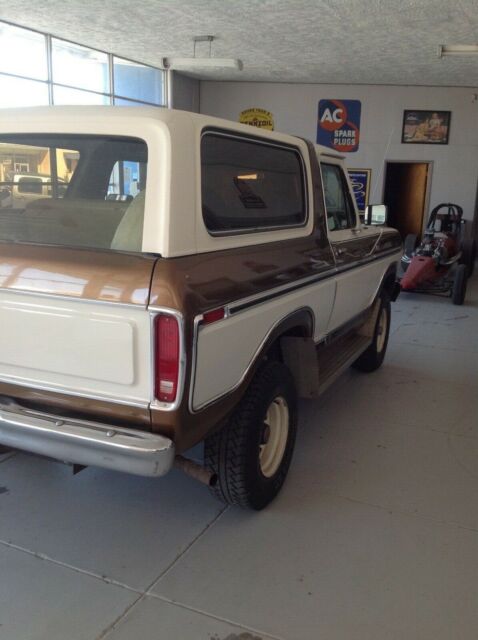 1979 White Ford Bronco SUV