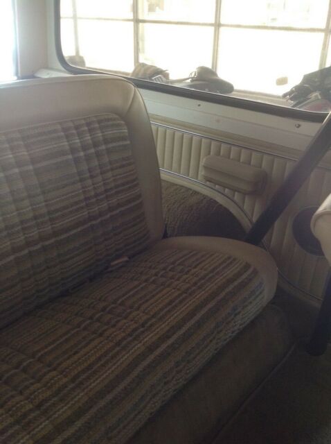 1979 White Ford Bronco SUV