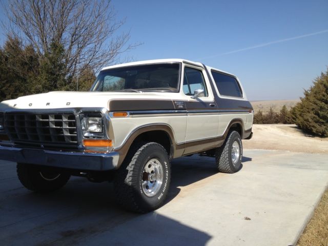 1979 Brown Ford Bronco SUV
