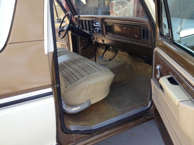 1979 Brown Ford Bronco SUV