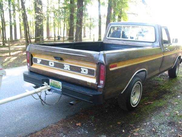 1979 WOODGRAIN BROWN Ford F-100 Standard Cab Pickup