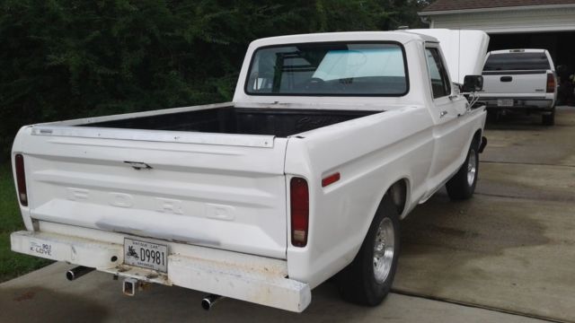 1979 White Ford F-100 Cab & Chassis