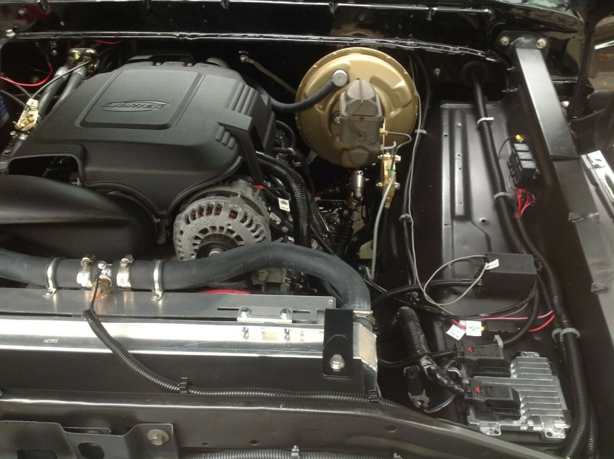 1979 Black Ford F-100 Standard Cab Pickup