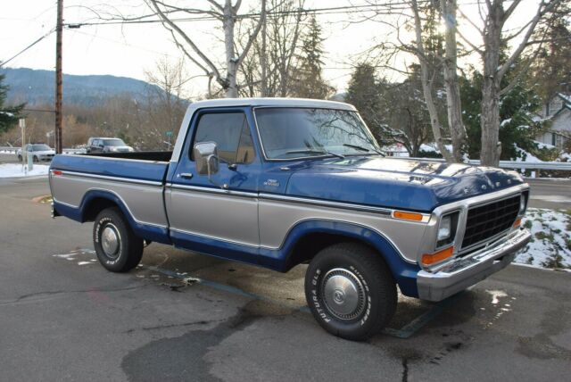 1979 Blue/Silver Ford F-100 Standard Cab Pickup