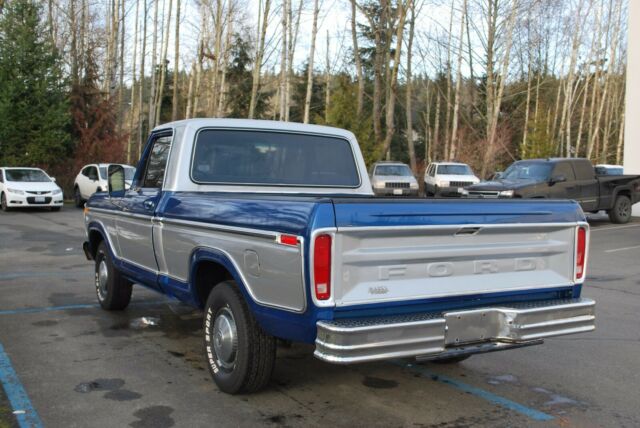 1979 Blue/Silver Ford F-100 Standard Cab Pickup