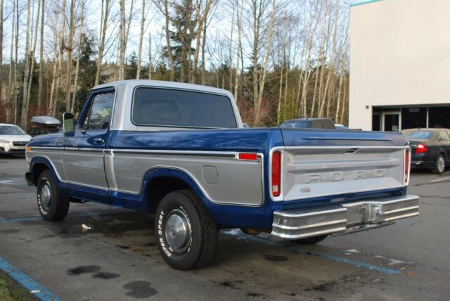 1979 Blue/Silver Ford F-100 Standard Cab Pickup