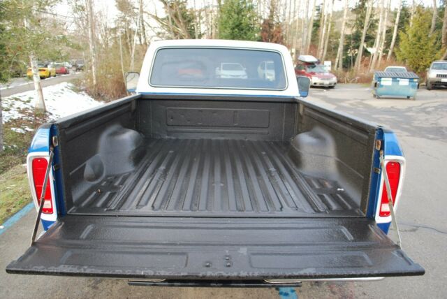 1979 Blue/Silver Ford F-100 Standard Cab Pickup