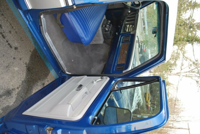 1979 Blue/Silver Ford F-100 Standard Cab Pickup